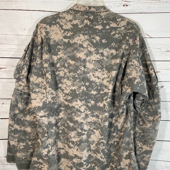 SOLD Army Combat Uniform Coat EUC Men's Size Medium / Large - Picture 10 of 11